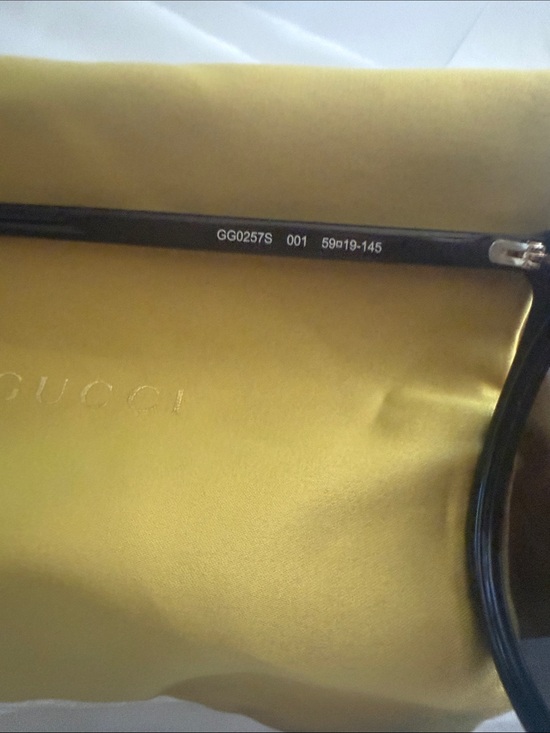 Gucci Women\'s Black Cat-Eye Sunglasses with Gold Logo Pouch main image 6